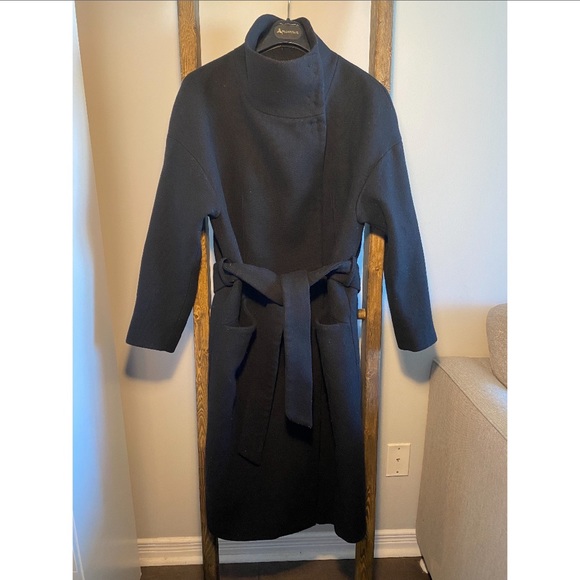 Zara Coat - Picture 2 of 10